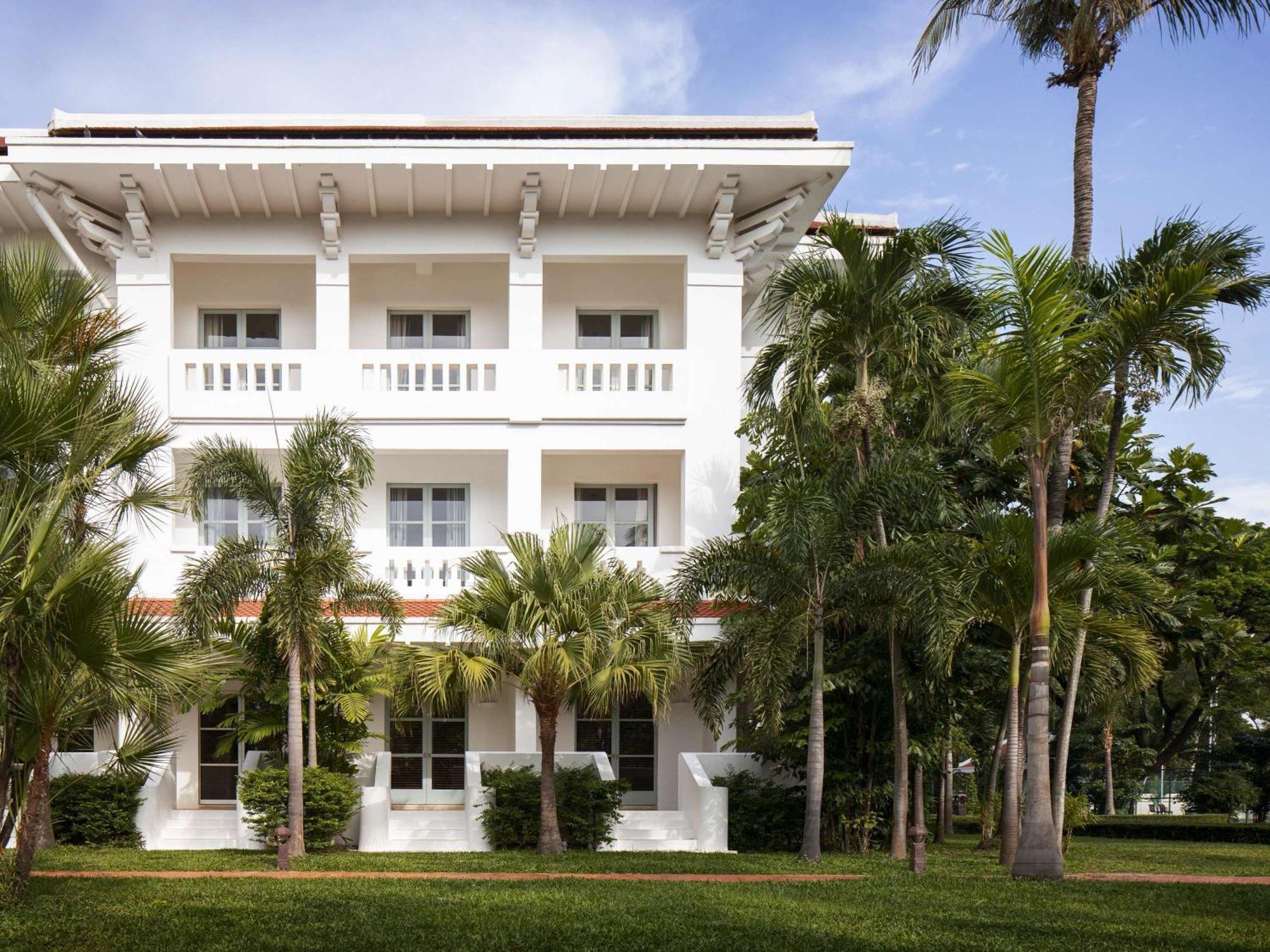 Raffles Grand Hotel d'Angkor Siem Reap Exterior foto