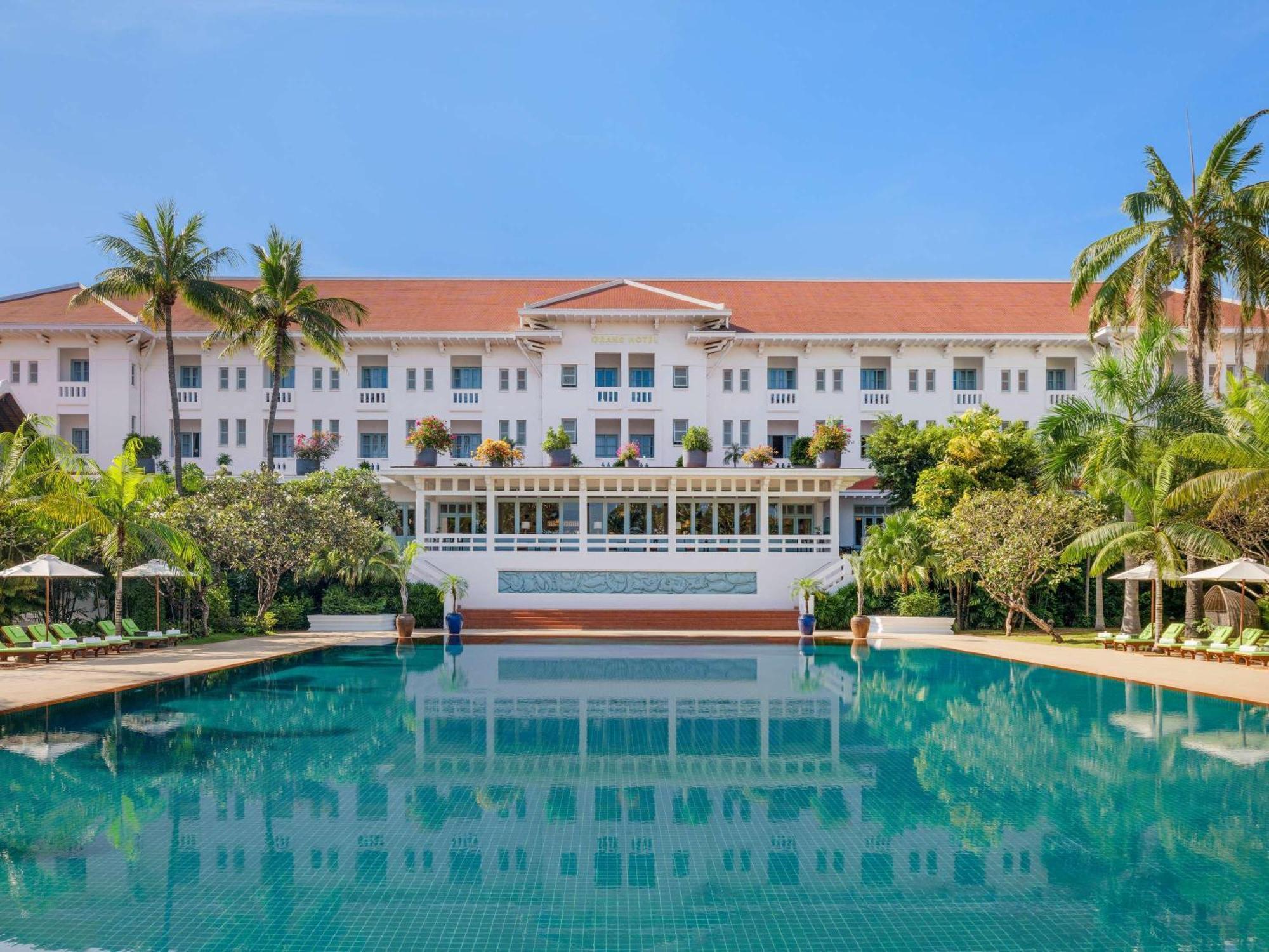 Raffles Grand Hotel d'Angkor Siem Reap Exterior foto